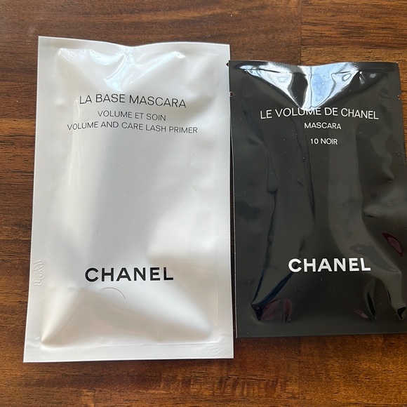 Chanel Le Volume Mascara and La Base Primer - Picture 3 of 4